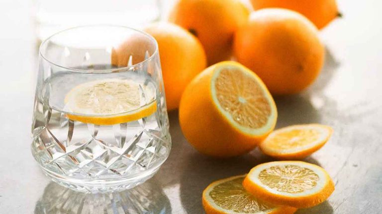 15 bonnes raisons de boire de leau citronnée dès le matin à jeun.